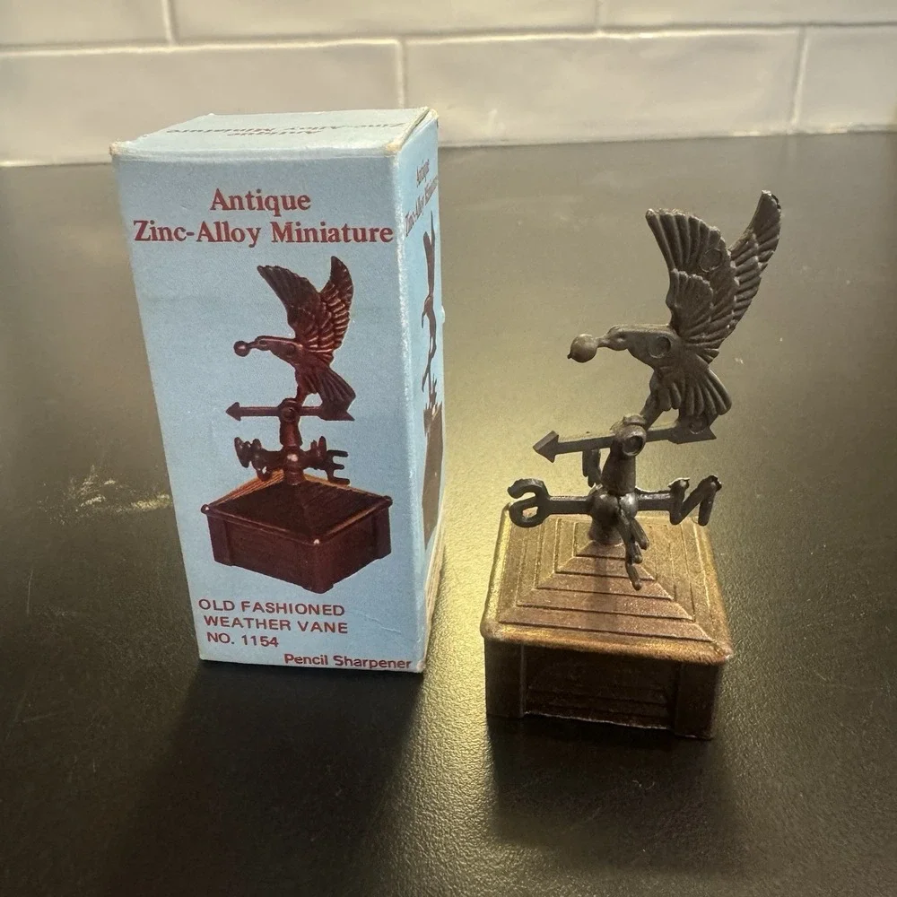 Vintage Die Cast Metal Pencil Sharpener Bird Weather Vane‎ 1154